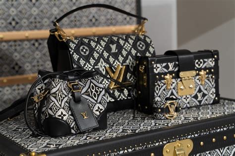 hottest louis vuitton bags 2021|The 10 Hottest Louis Vuitton Bags Of The Moment .